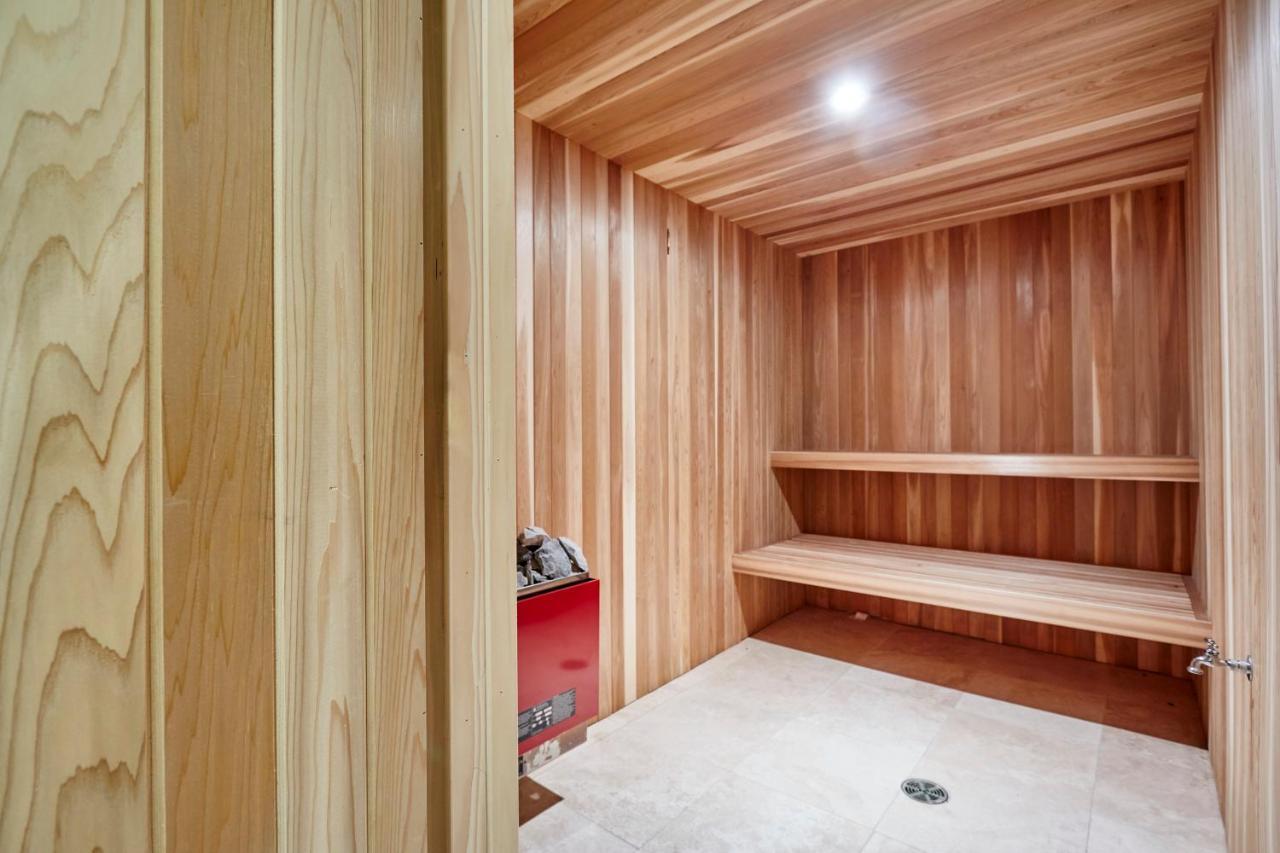 Elegant Apartment With Sauna Toronto Eksteriør billede
